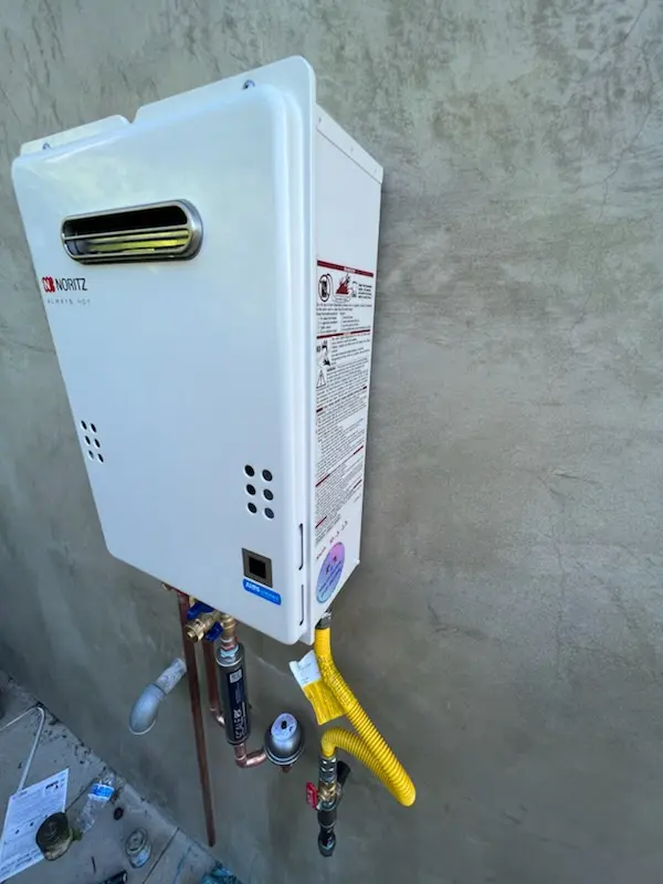 Tankless water heater installation for Orange Court homes